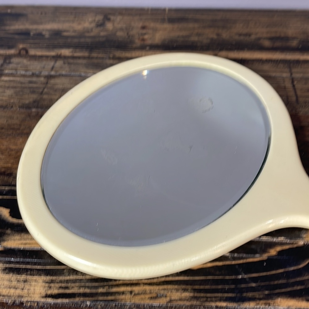 Handheld mirror vintage French ivory celluloid. Beveled glass. - Picture 3 of 10